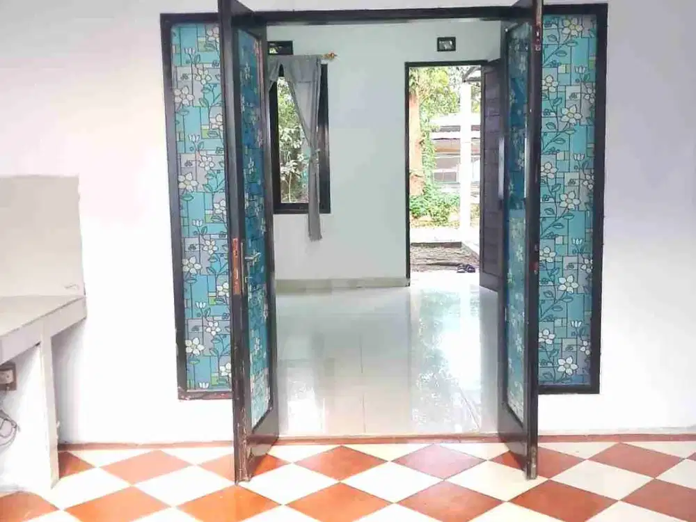 DISEWAKAN RUMAH DEKAT DENGAN MASJID RUMAH 2 KAMAR MARRAKESH CIWASTRA BANDUNG