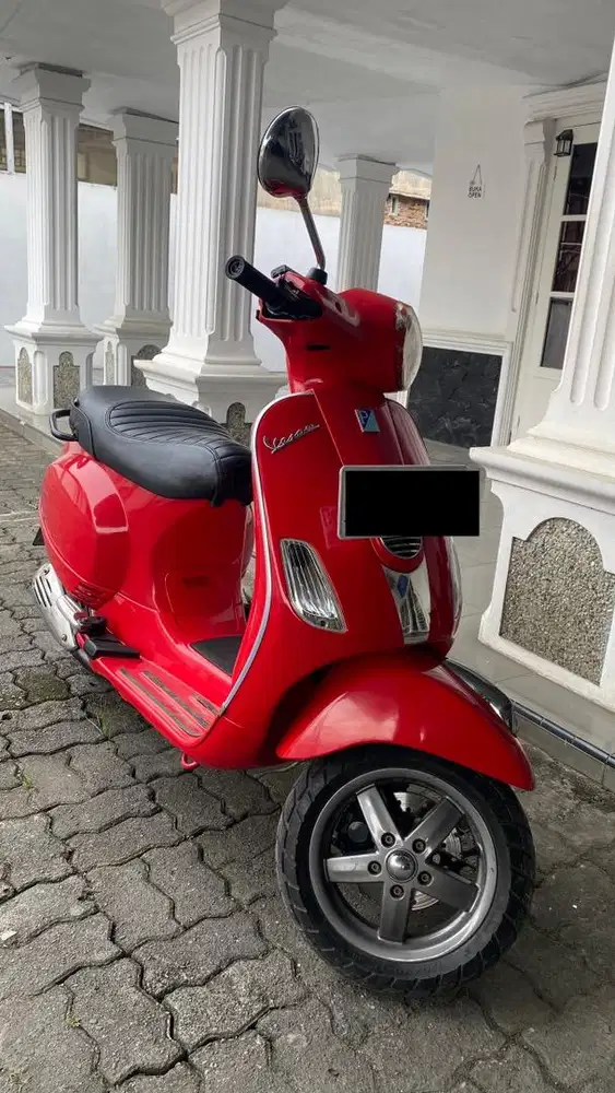 Vespa LX matic 125 2012