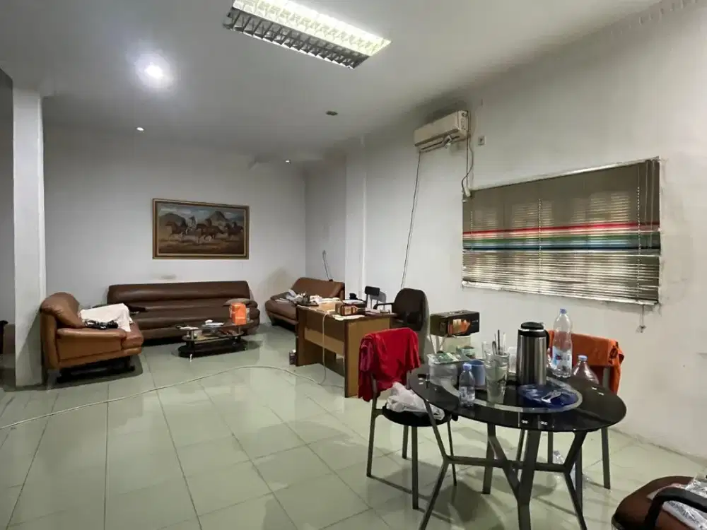 JUAL CEPAT! GUDANG 3 LANTAI LT 1.298 M² DI SUNGGAL — HARGA NEGO SAMPAI JADI!
