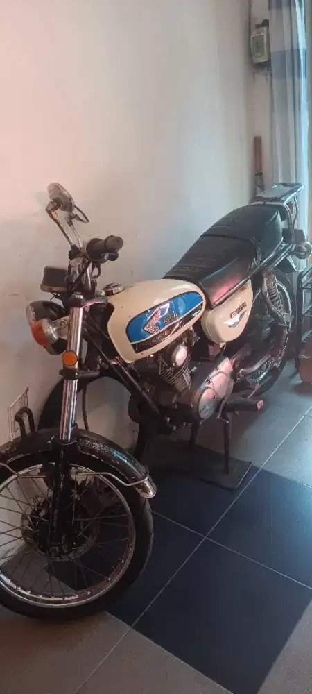 Honda Cb 100 tahun 1980