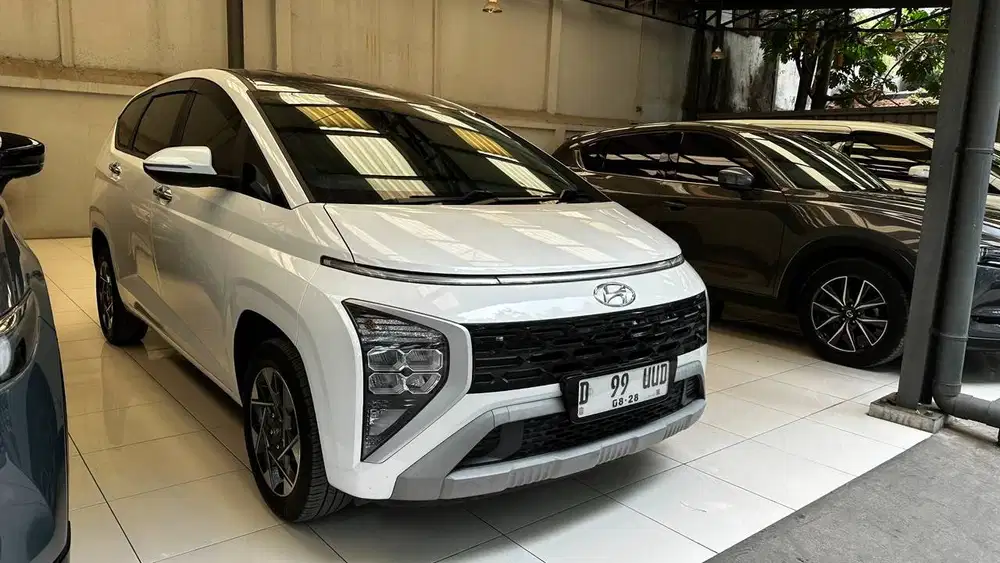 KM 25.000 ANTIK HYUNDAI STARGAZER 1.5 PRIME AT 2023