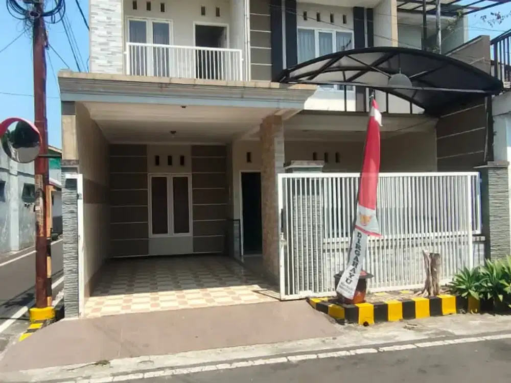 Rumah Strategis Ciliwung Malang. Dekat akses mudah menuju berbagai fasilitas di kawasan Blimbing dan pusat Kota Malang. NLMLG00047