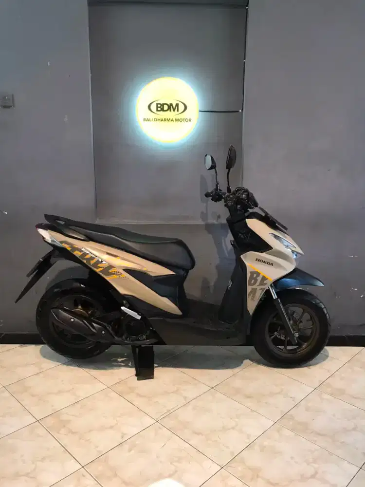 Honda beat street. 2025 cash. Bali dharma motor