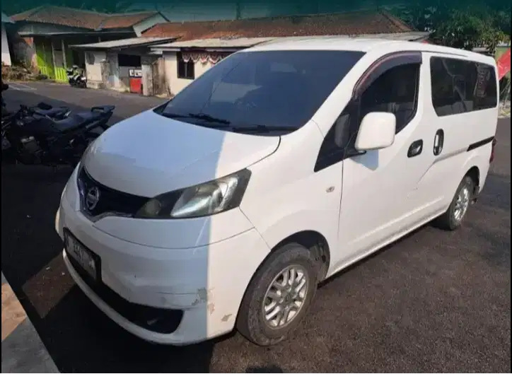 Nissan Evalia SV 2013 – Pajak ON