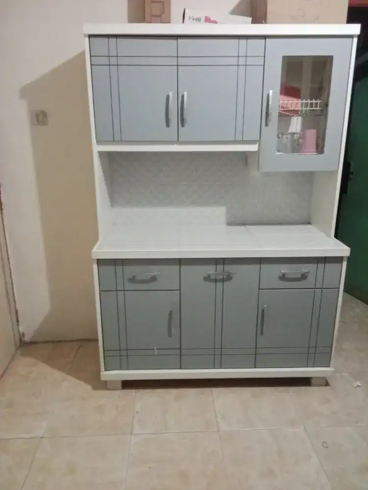Dijual lemari rak piring