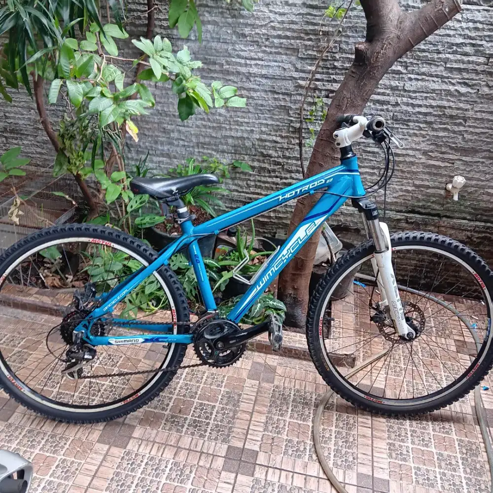 Sepeda wimcycle hotrod 2.0