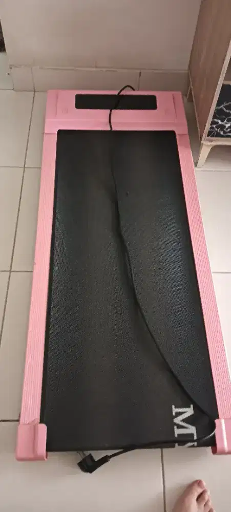 alat olahraga treadmill