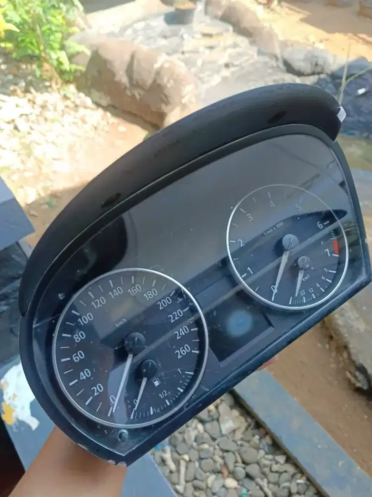Speedometer BMW E90 320i 2006