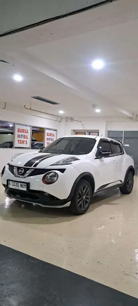 Nissan Juke RX Red Interior Revolt matic