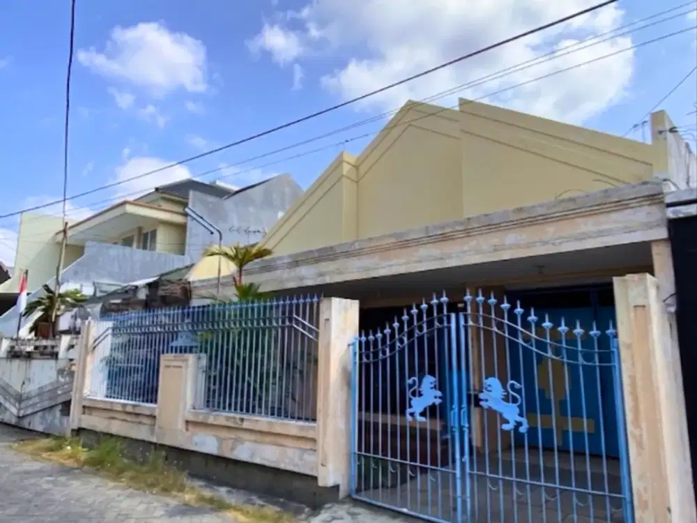 JUAL RUMAH LEBAK ARUM LUAS 240m2 1,5 LANTAI HADAP SELATAN SHM