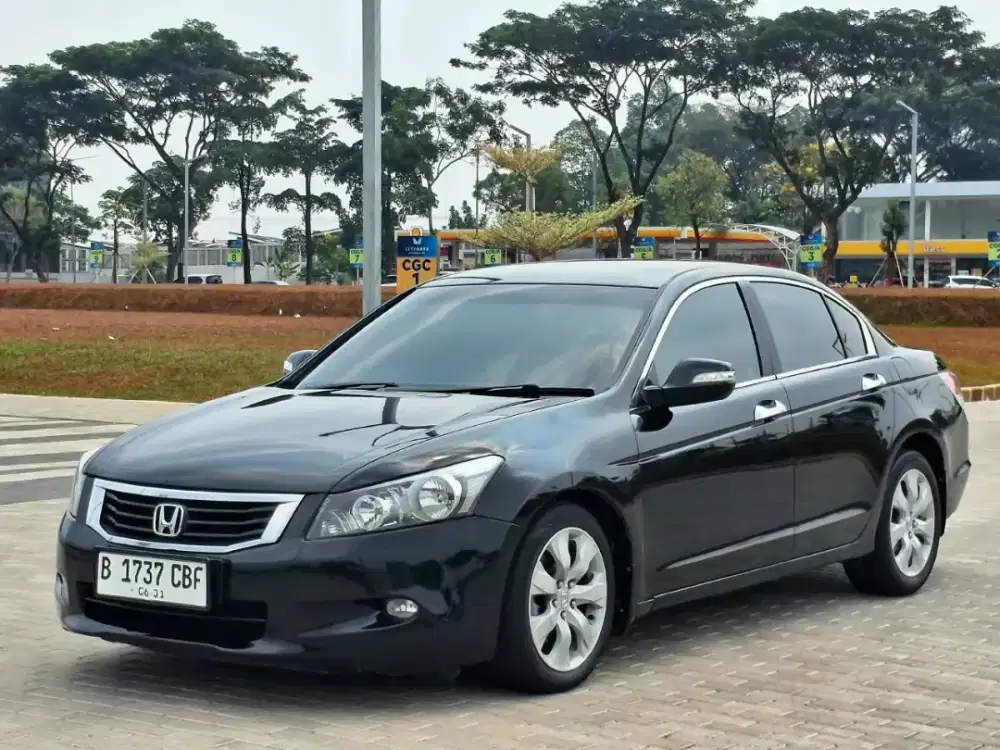 Honda Accord Vti-L 2.4 Automatic 2010 Bensin Hitam Metalik Siap Pakai