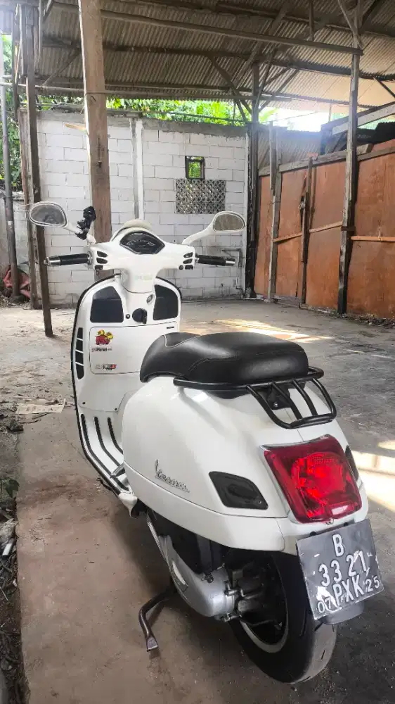 Vespa gts tahun 2019 iget