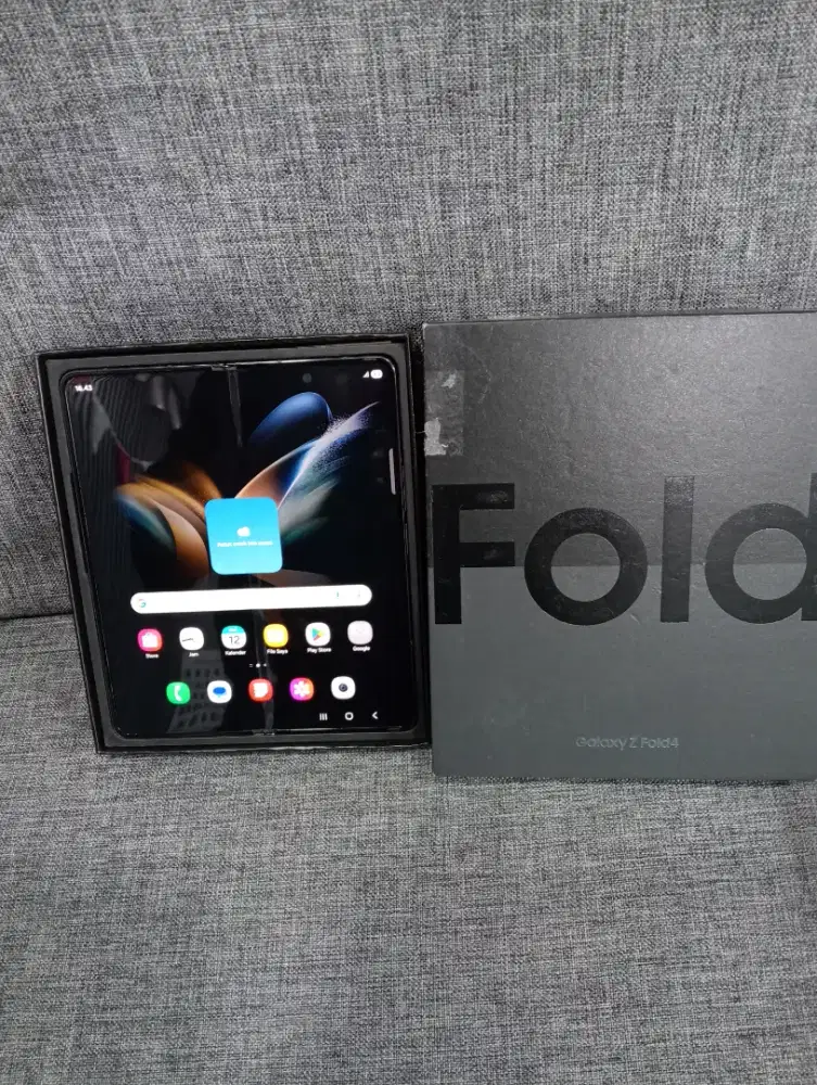 Samsung zfold 4 RAM 12/256GB  grey resmi