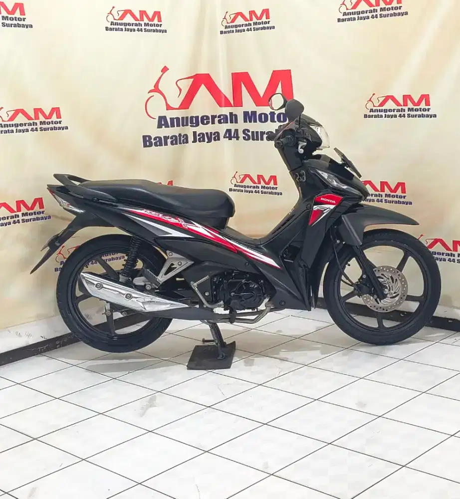 Honda Revo x CW Tahun 2022 warna hitam