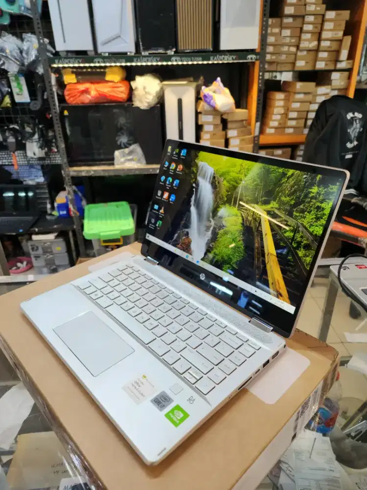 Di jual laptlp hp X360 core i7 gen 10 VGA geforce 2 GB - MX250
