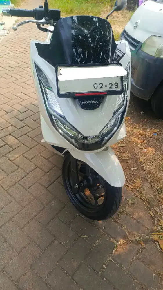 Jual santai honda PCX 160 th2024 akhir