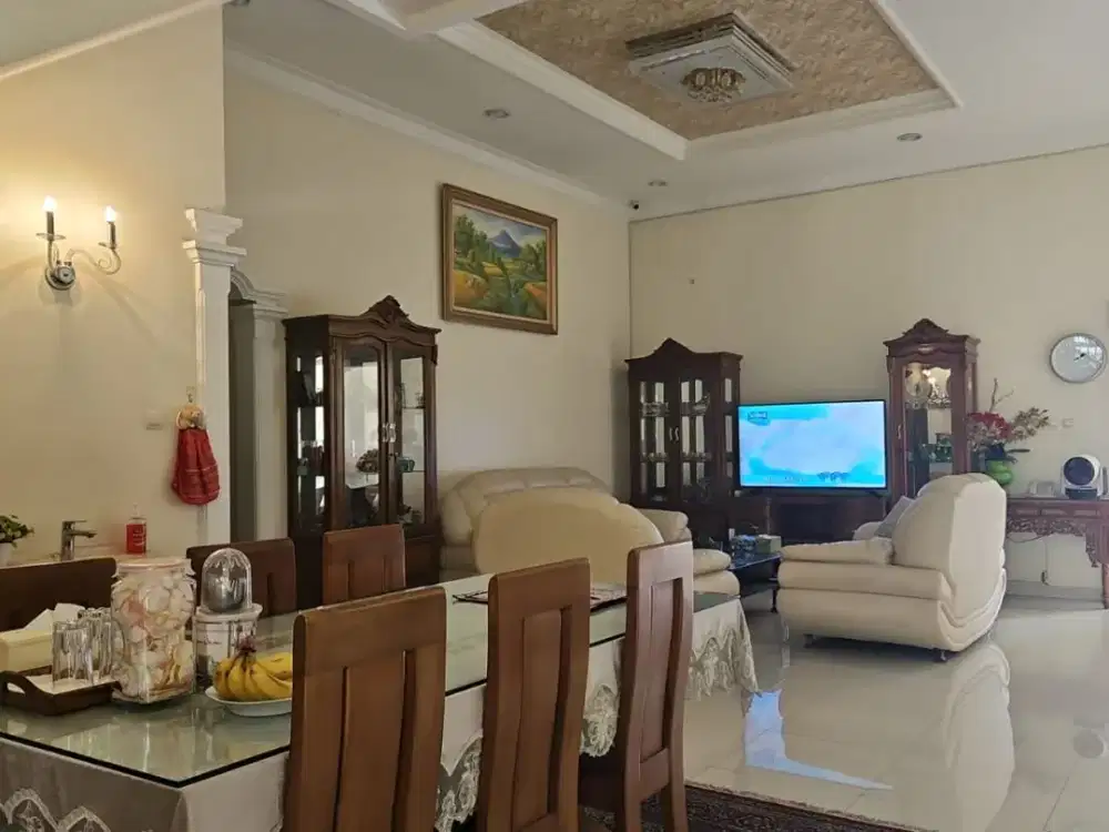 Luxury House Pesanggrahan Mas Petukangan – 2 Lantai, 5+1 KT, Furnished, Parkir 6 Mobil