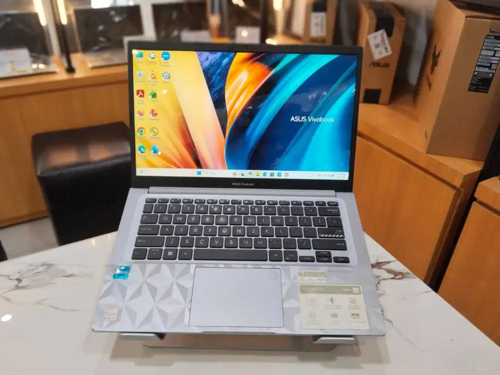 ASUS VIVOBOOK X1402ZA CORE I3-1220P/RAM 8GB/SSD 512GB/SPEK OKE