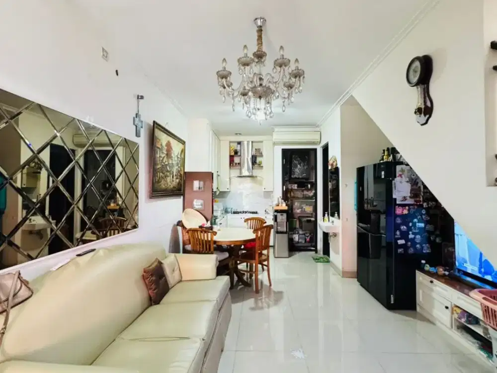 Dijual Cepat Rumah Green Village, Uk. 4X12, 2 Lantai, Semi Furnish, Harga : Rp 1,1 M Nego
