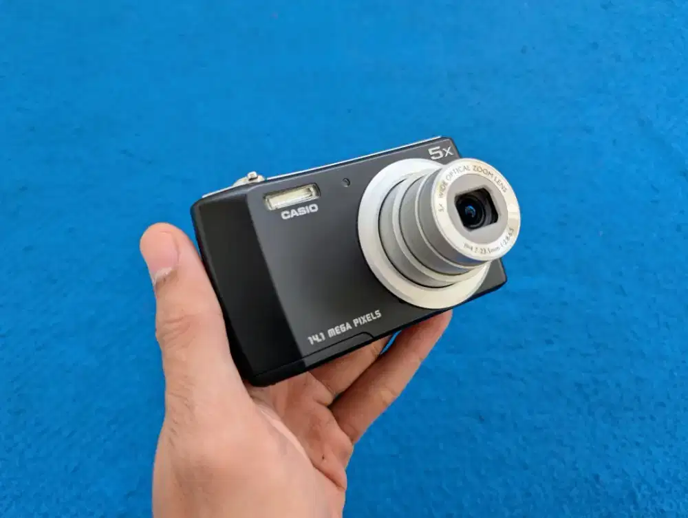 casio exilim qv R200 - kamera digital