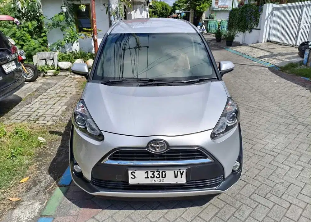 TOYOTA SIENTA 1.5 V MATIC 2017 ISTIMEWAH ORIAN