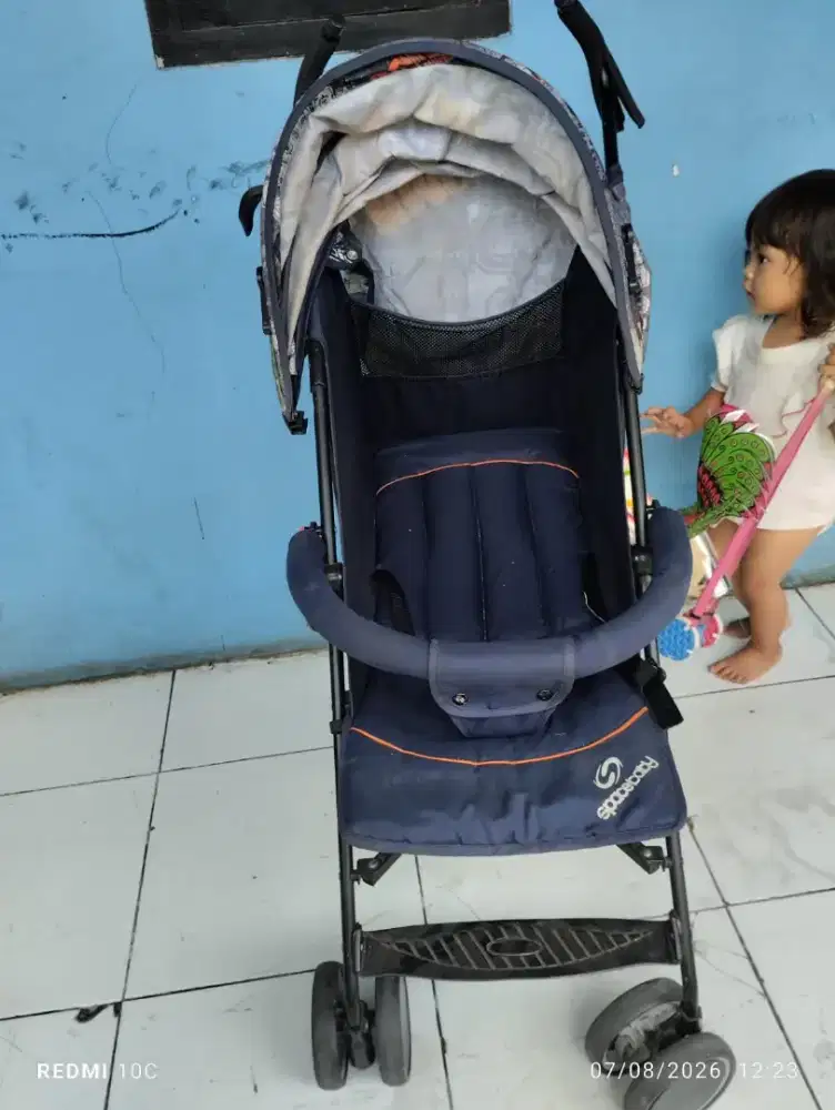 Di jual stroller kondisi seperti di foto tidak ada minus siap pake