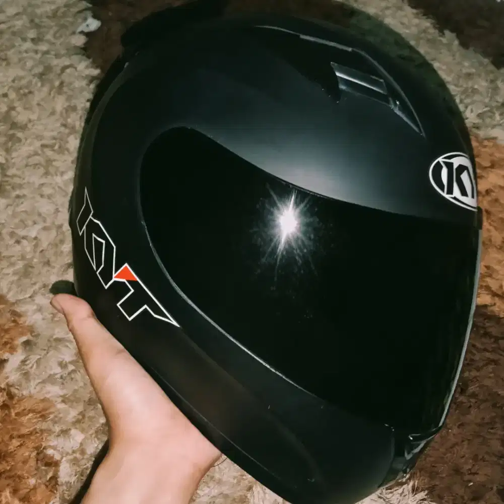 Dijual helm kyt r10 solid black doff