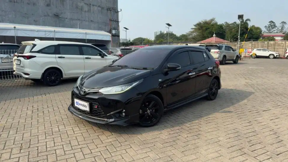 LOW DP Toyota Yaris 1.5 GR Sport Bensin-AT 2022 RKV