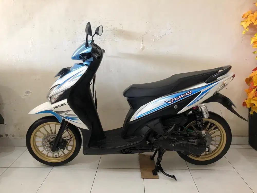 Honda Vario CW Th.2011 Putih Biru!!