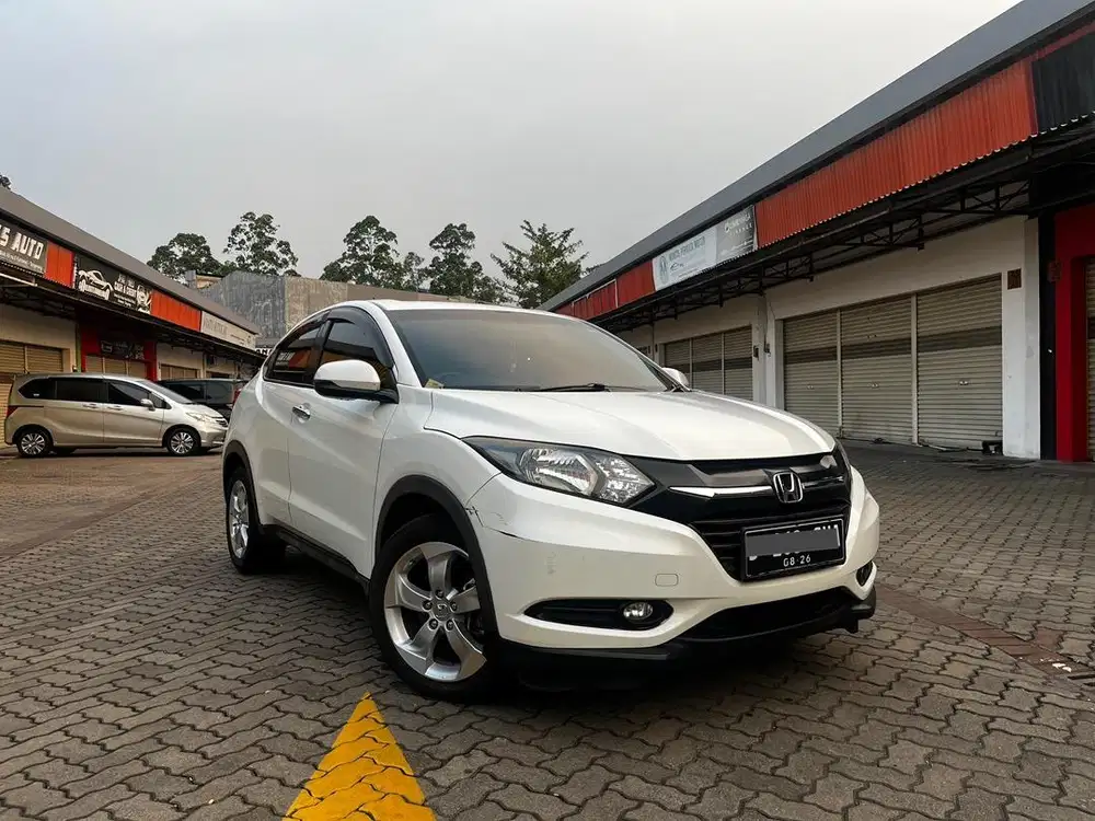 5JT HRV E 2016 CVT LOW KM 80RB WHITE EDITION ANTIK !!