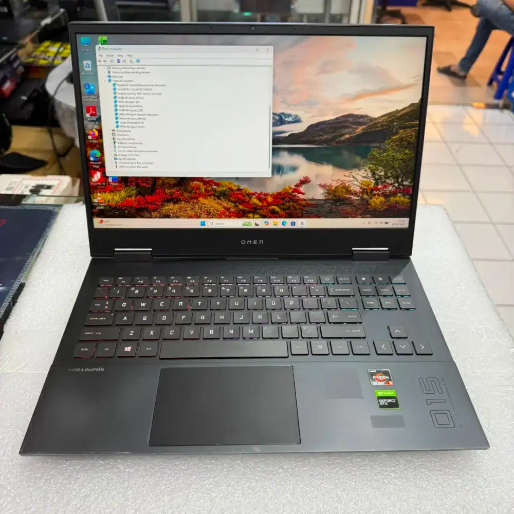 Hp Omen 15-en0045AX Ryzen 5-4600H RAM 16GB SSD 512GB VGA 1660TI 15.6In