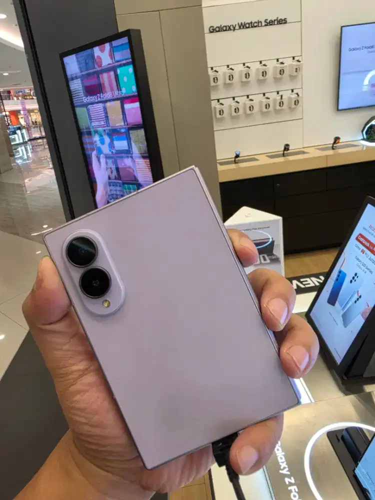 Promo Samsung Galaxy Z fold 8 ( 12/256) Cicilan mulai 1 jutaan saja