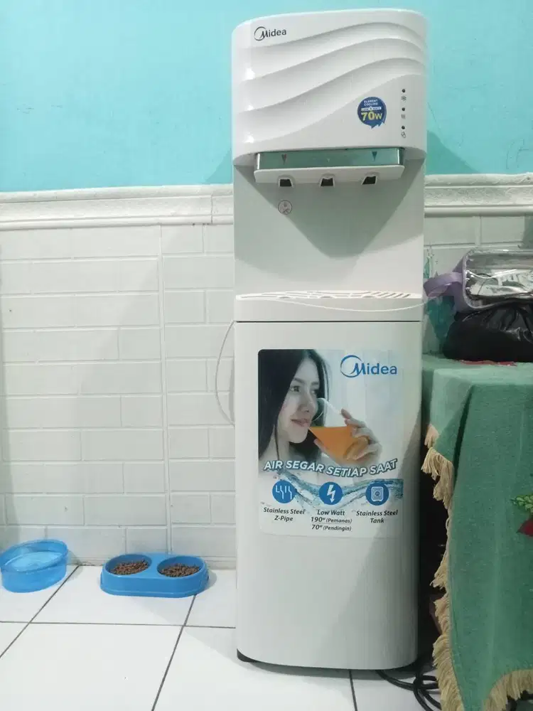 Dispenser MIDEA galon bawah