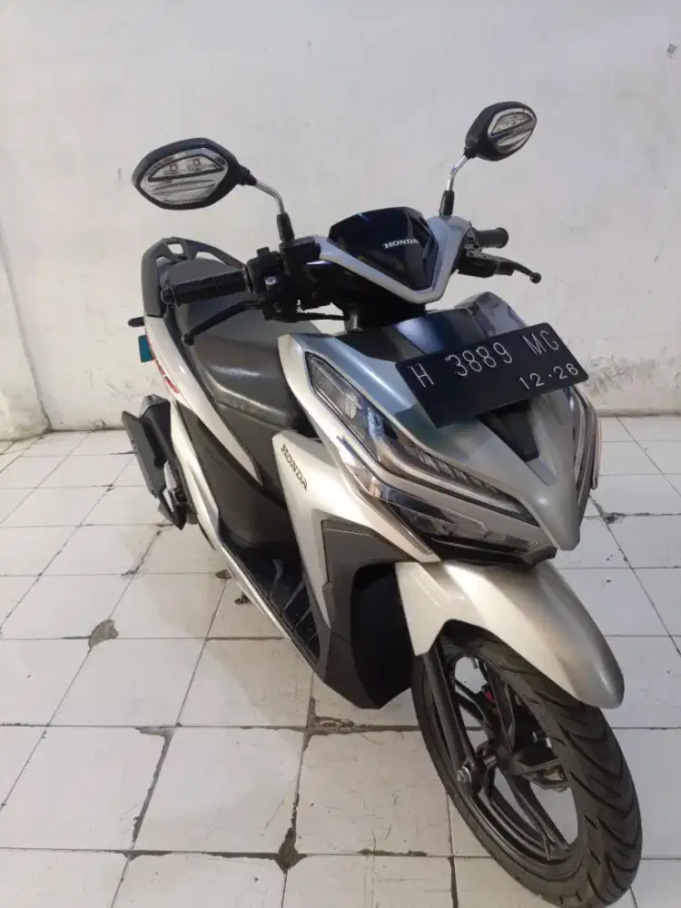 vario 150 thn 2021 silver