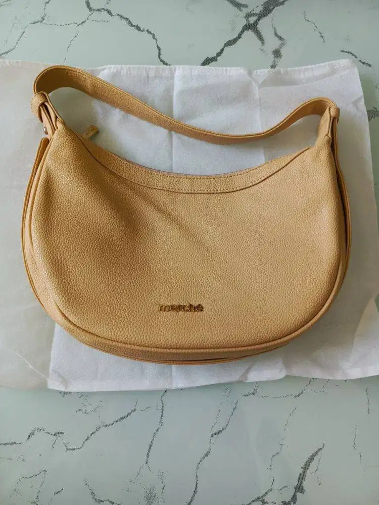 Tas Merché Shoulder Bag Mustard – Preloved Good Condition