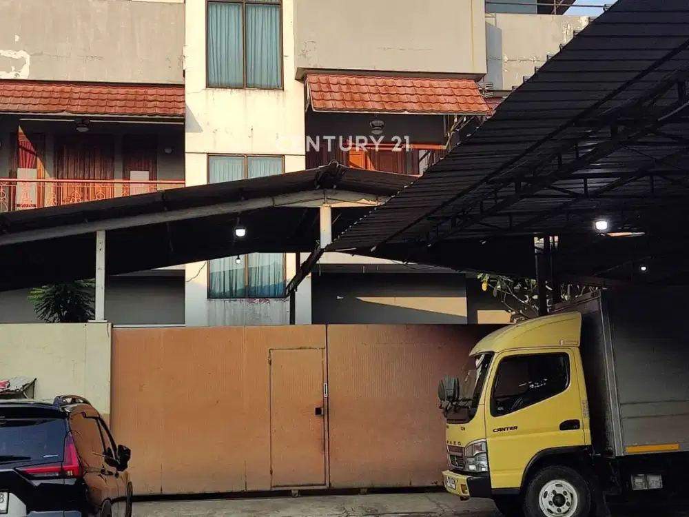 Rumah Dan Tempat Usaha Luas Dan Strategis Di Penggilingan S9728