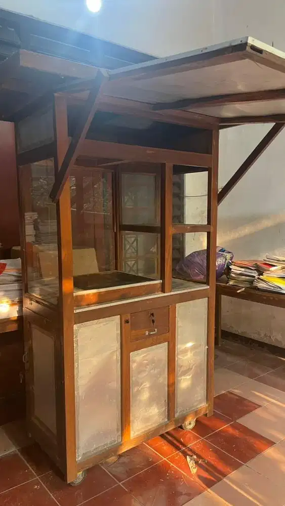 Gerobak Jualan Multifungsi