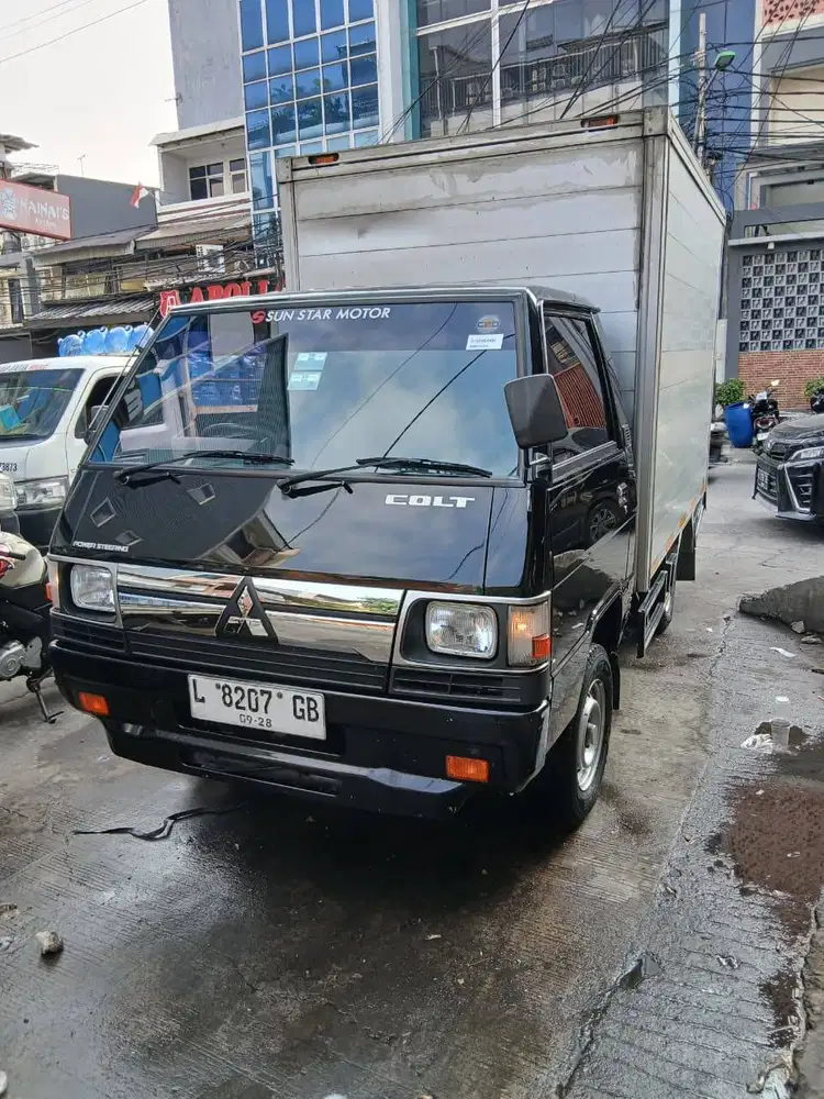 DIJUAL MOBIL L 300 BOX ALUMINIUM TAHUN 2023