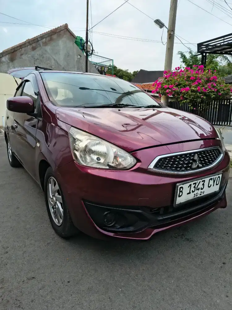 Mitsubishi Mirage GLX 2016 warna cakep dan trawat pajak aktif termurah