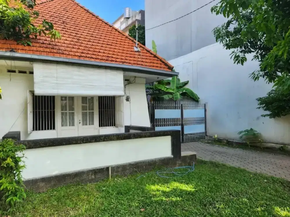 Rumah Surabaya Pusat - Jl Ciliwung Row 3 Mobil, Bukan Cagar Budaya