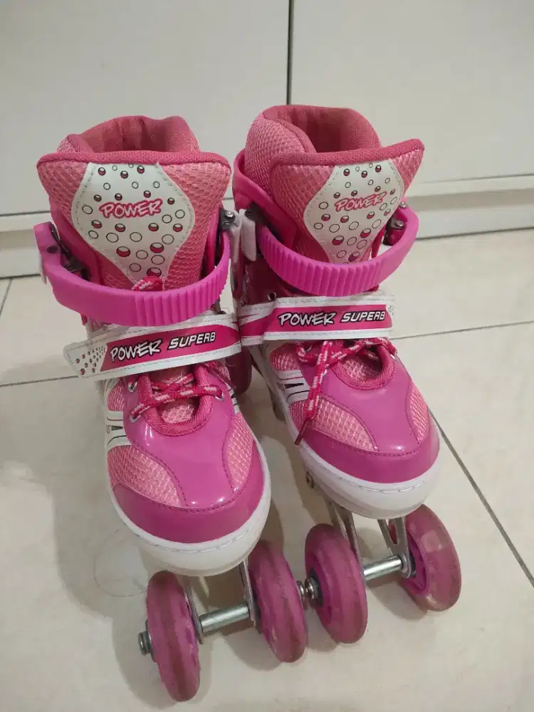 SEPATU RODA ANAK SIZE 36