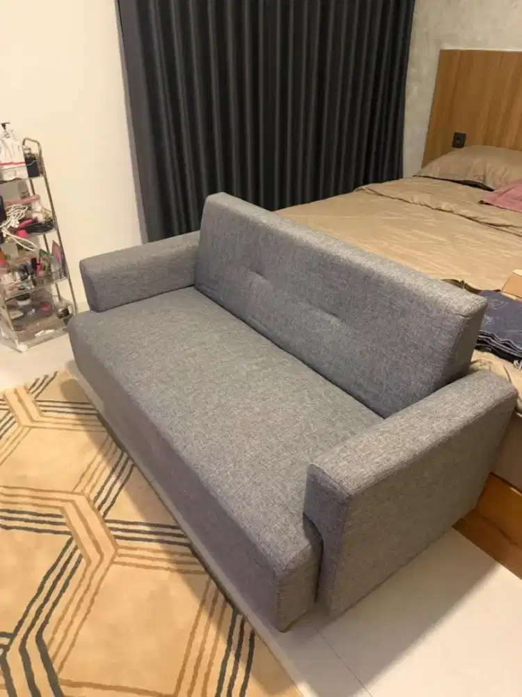 Sofa informa like new