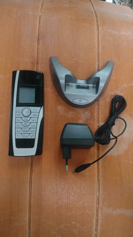 Nokia 9500 Communicator bukan 9300 E90