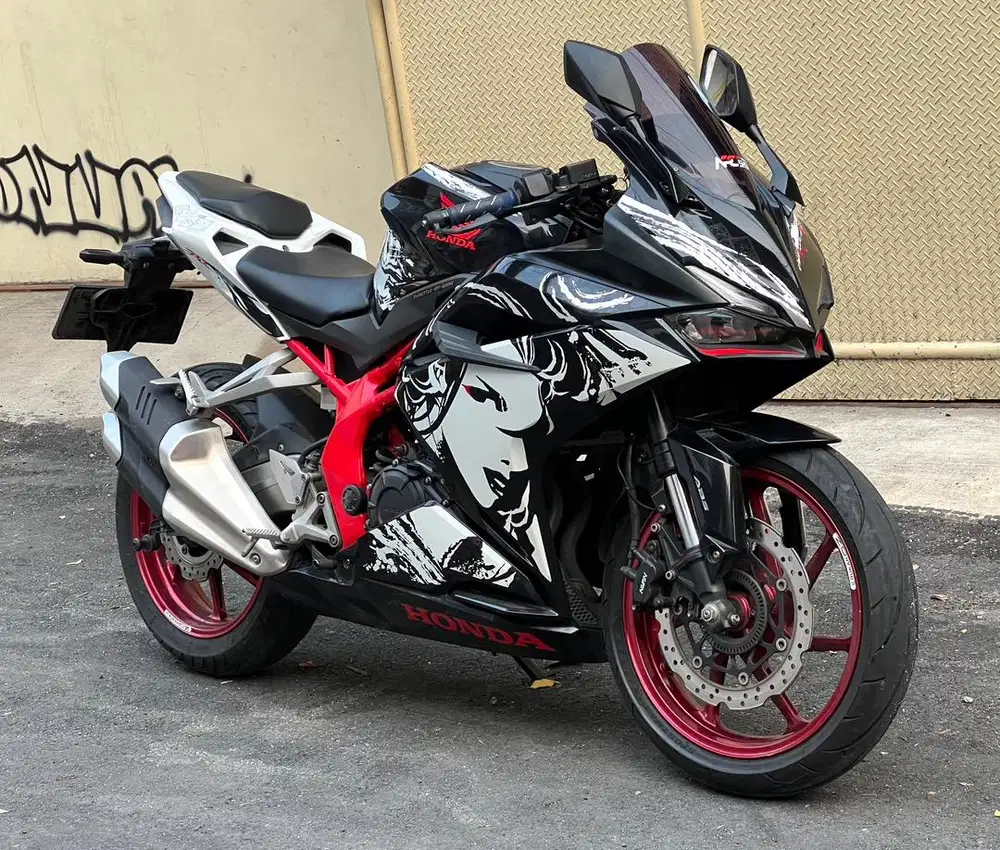 Honda CBR250RR ABS KABUKI low KM mulus 2018 cbr 250 rr 250rr hitam