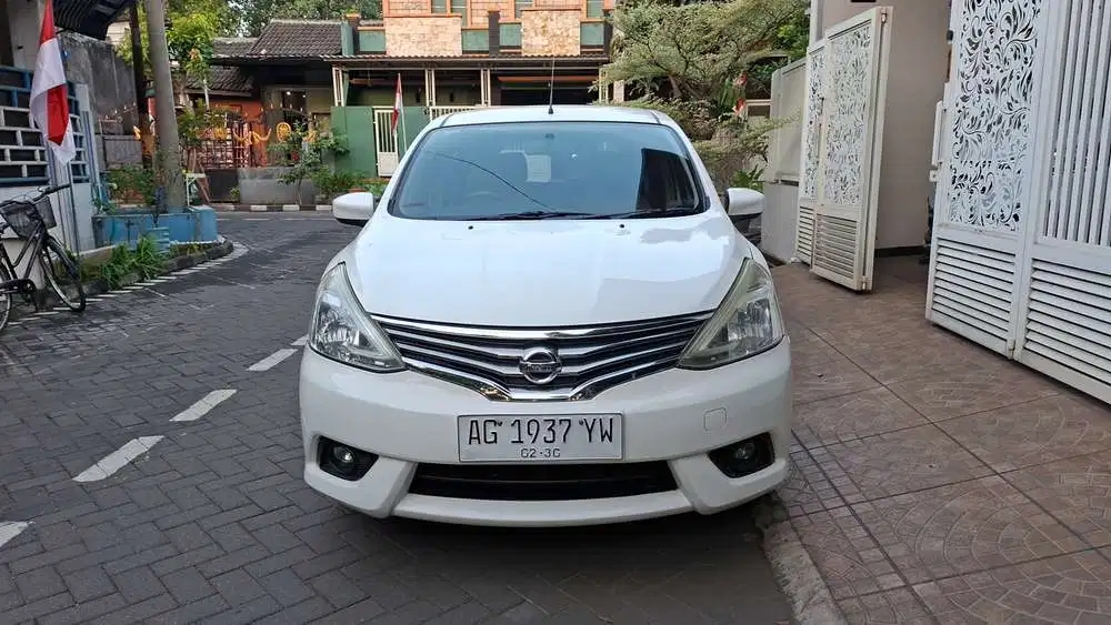 Nissan Grand livina 2013 Bensin