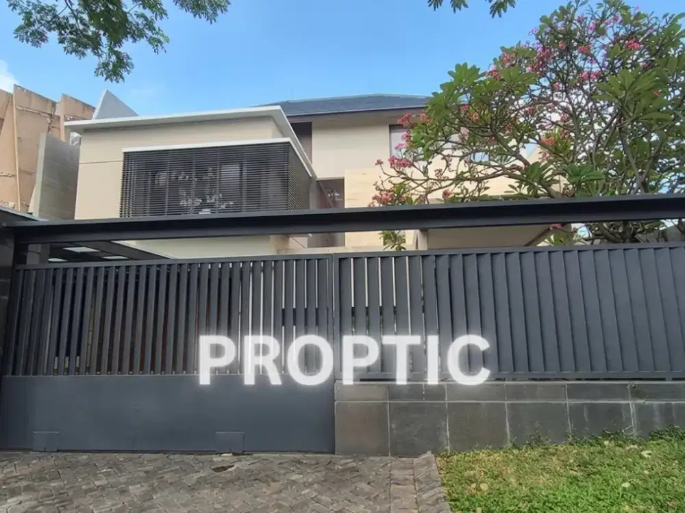 Rumah 3 Lantai Citraland Surabaya - Crm308apd