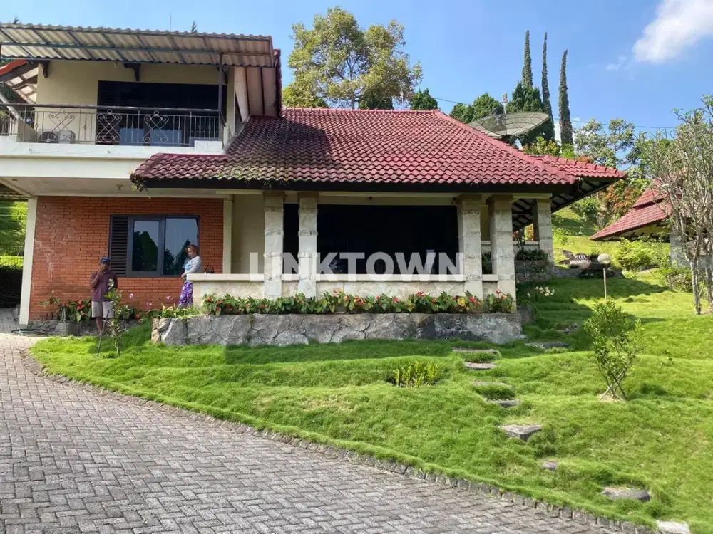 Dijual Villa Bukit Trawas Fully Furnish dan Lahan Luas