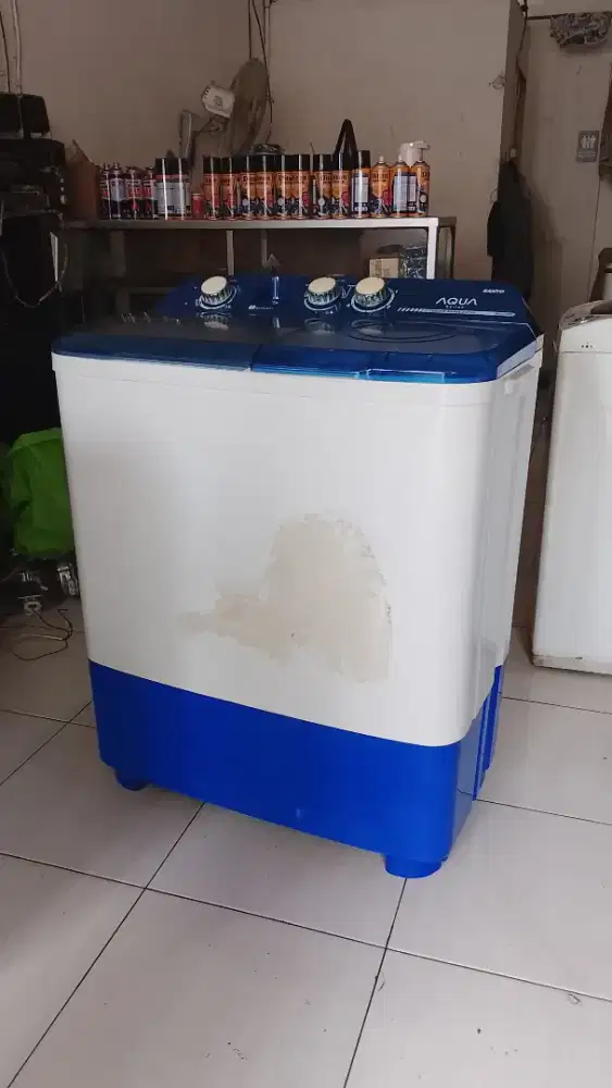 Mesin cuci merk Aqua uk 8,5kg