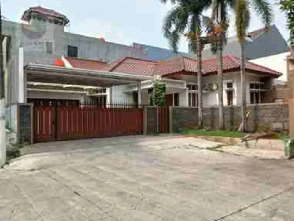 rumah megah dan halaman luas 
cluster galaxy Bekasi Selatan