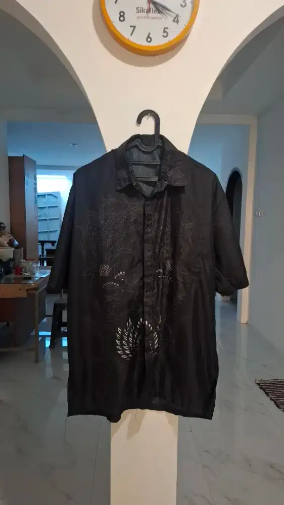 Kemeja Batik Pria Lengan Pendek Hitam